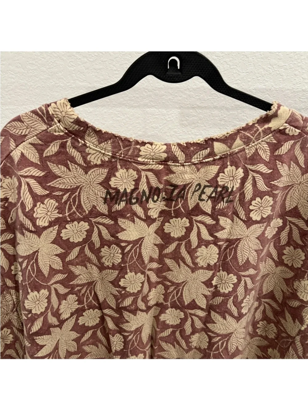 Magnolia Pearl Excellent condition Dusty Rose Floral Layered Tunic (item A37) - Picture 6 of 7